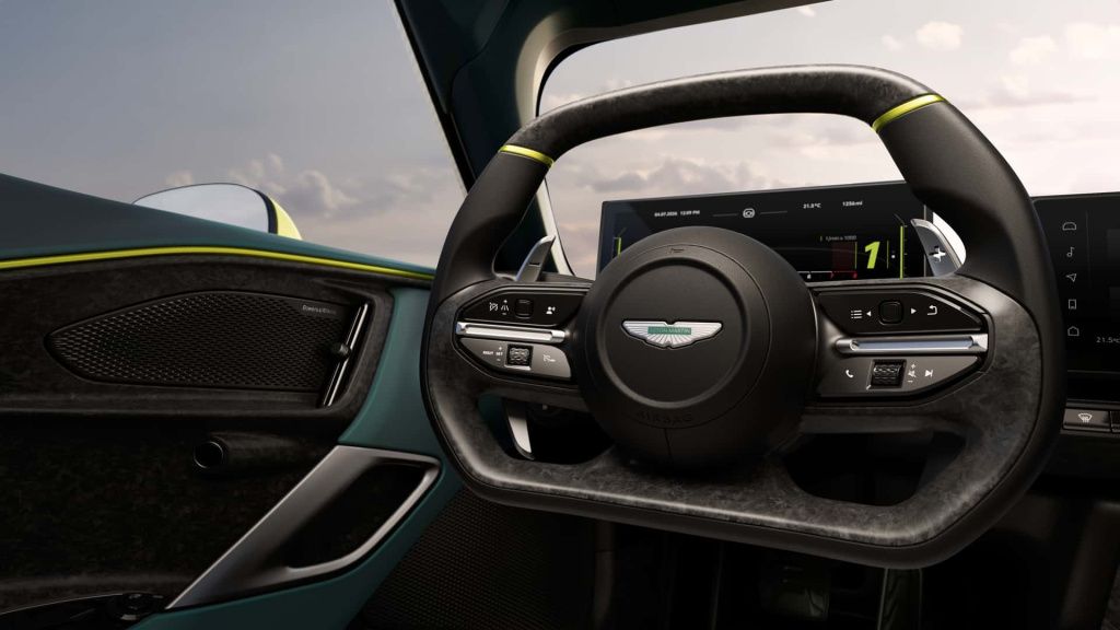GALERIE FOTO | Aston Martin a adus Valhalla pe străzi cu un supercar de 1.064 CP - Imagine 4
