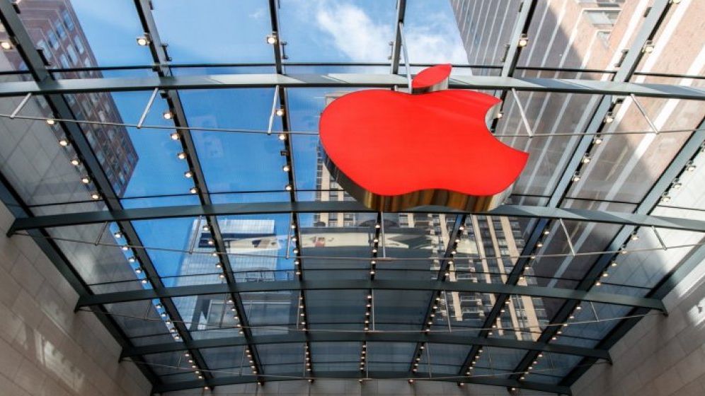 Google și Apple caută noi modalități de a atrage angajați fără studii superioare