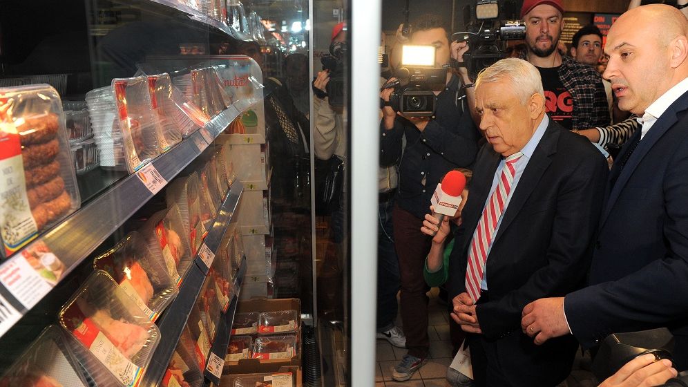 Prima unire mioritica: Tara Mea vrea sa vanda carne de oaie de 9 milioane de euro in reteaua Kaufland