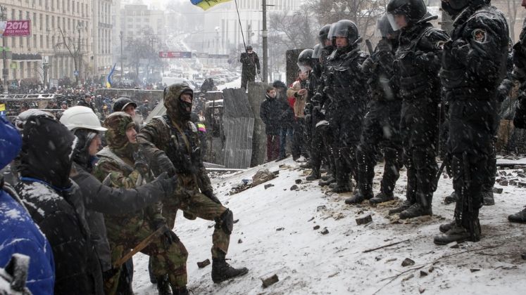 NATO: Jens Stoltenberg acuza ca armistitiul din estul Ucrainei abia rezista, ca urmare a incalcarilor comise de rebelii pro-rusi