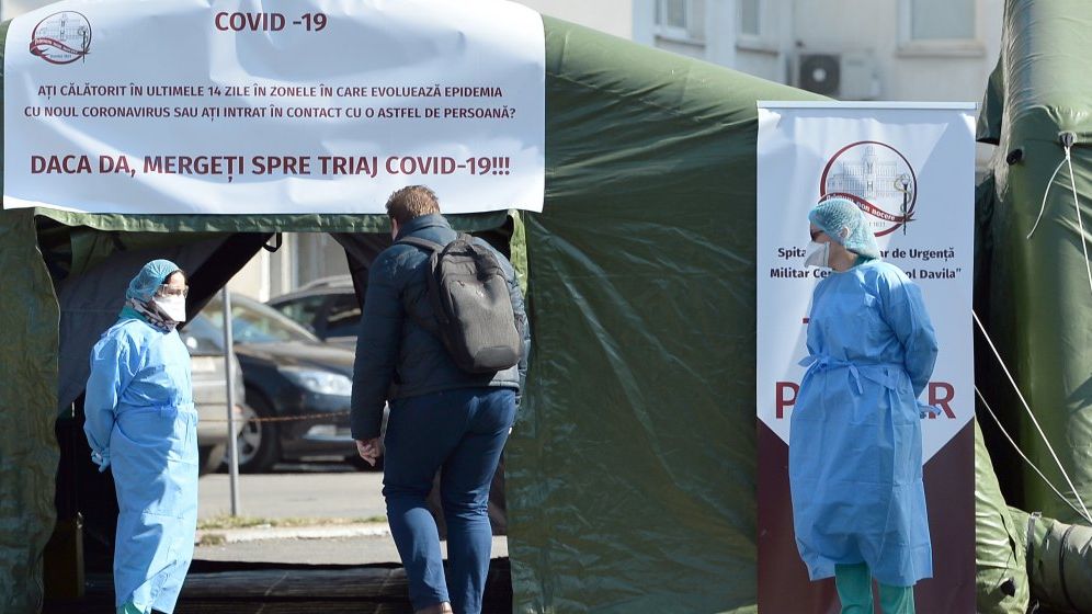 Trei spitale din București vor trata numai pacienți cu forme medii și grave de COVID-19