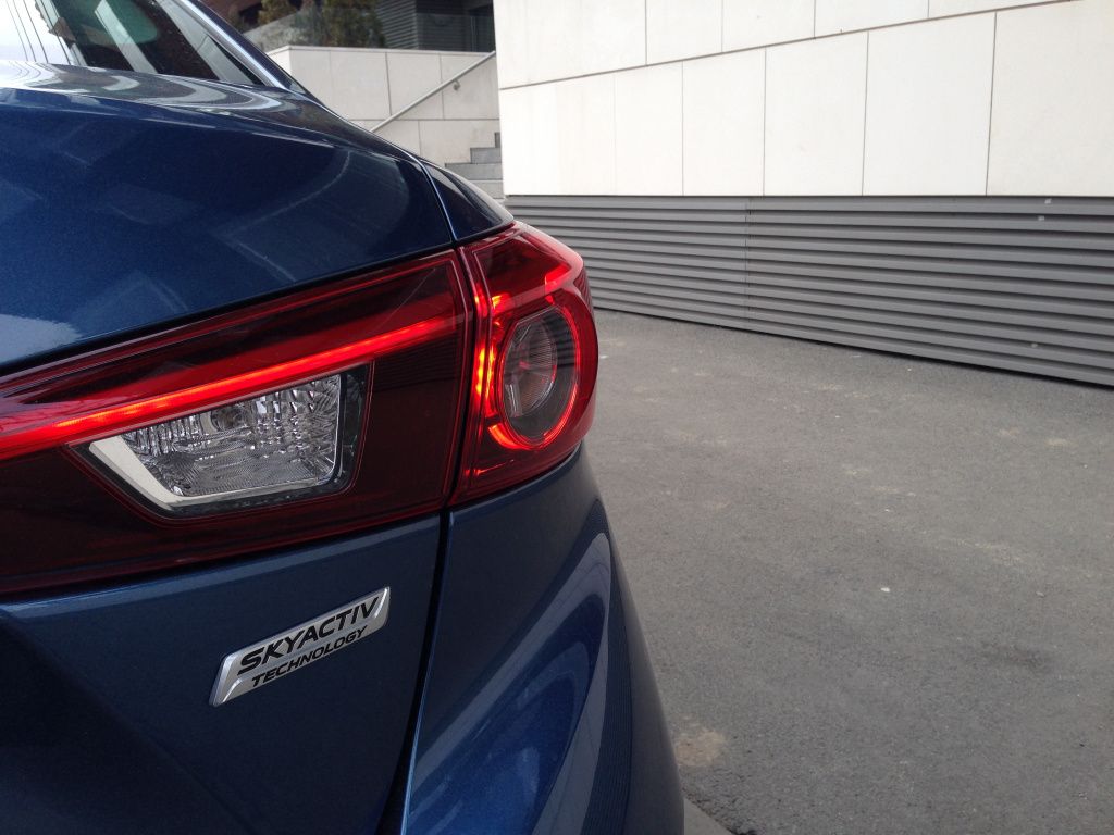 Mazda 3 sedan facelift - Imagine 7