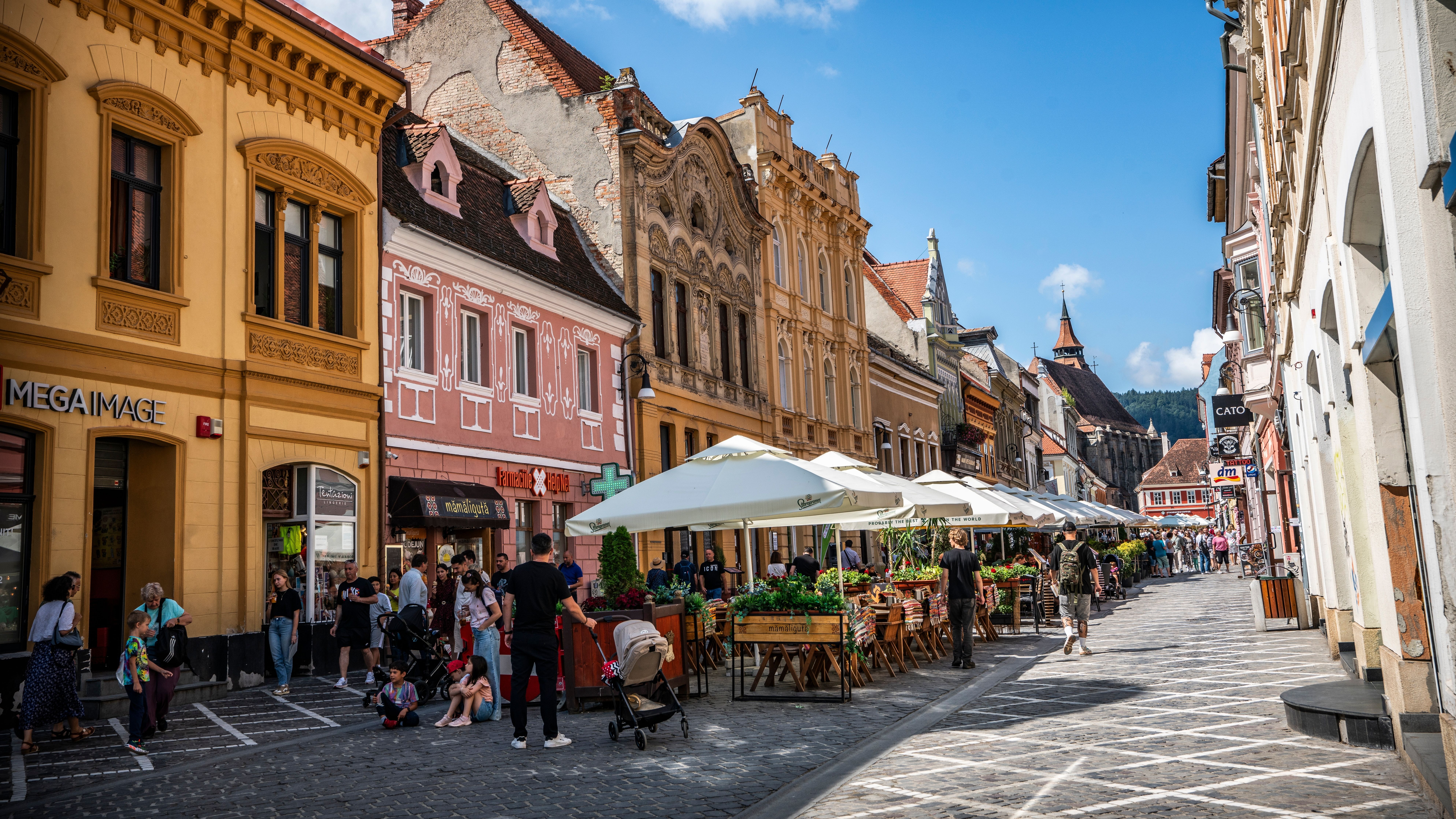 Idei de destinații din România pentru minivacanța de 1 Mai. Unde poți să-ți petreci timpul cu familia și prietenii