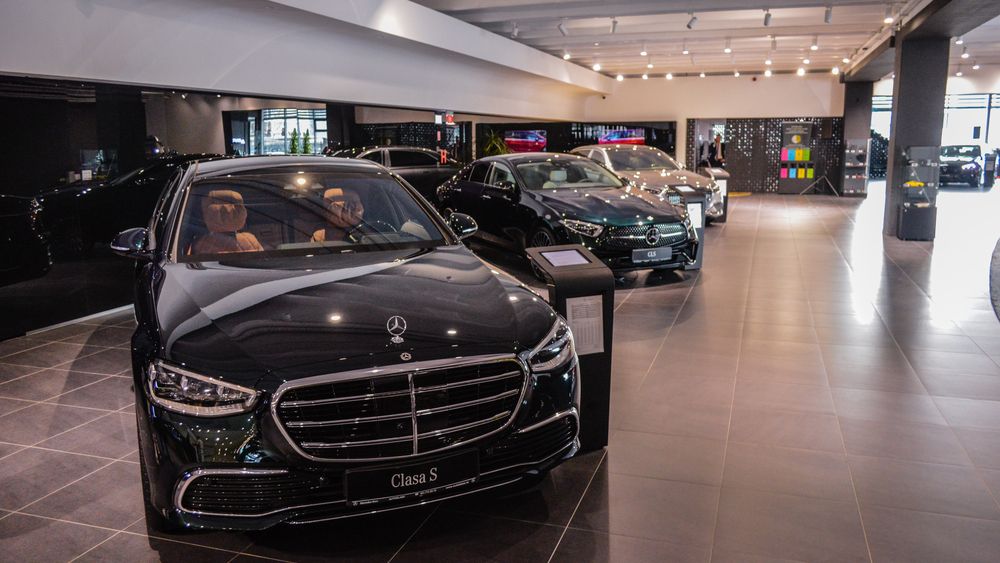 FOTO | Mercedes-Benz deschide primul showroom MAR20X din România. Nemții promit românilor un ”lux modern”