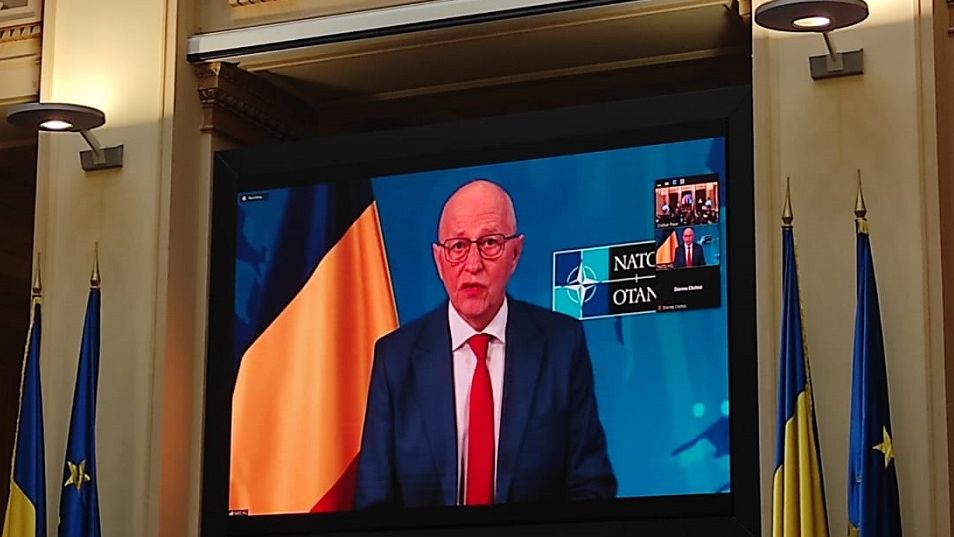 Geoană: Cel mai important este sprijinul imediat pentru poporul ucrainean, care se apără împotriva agresiunii ruse