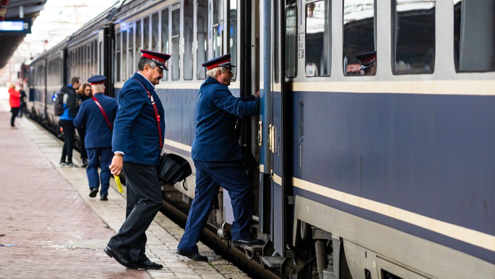 Circulația trenurilor între Gara de Nord și Aeroportul Henri Coandă va fi modificată temporar