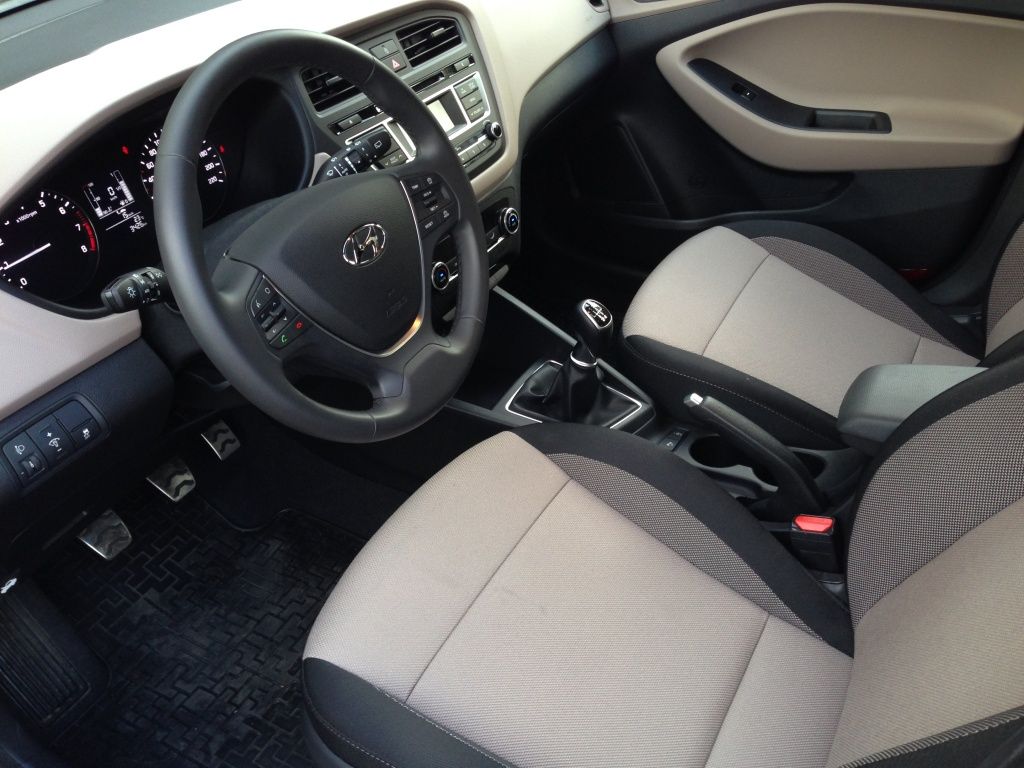 Hyundai i20 Activ - Imagine 9
