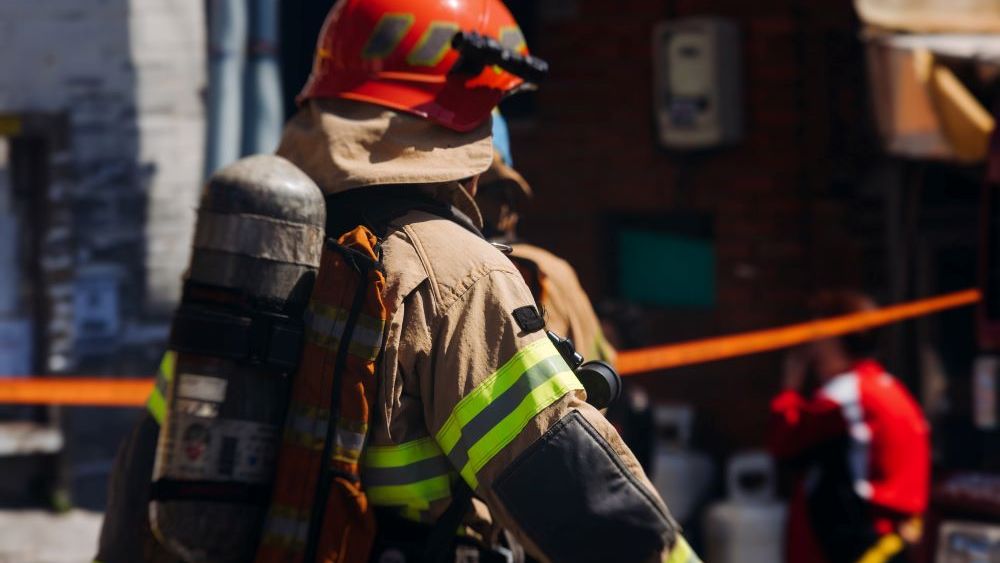 Incendiu în curtea unui mall din Arad: ard deșeuri menajere