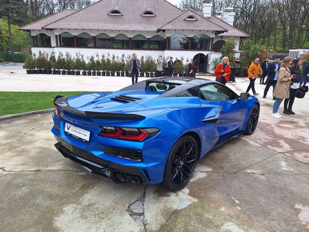 [FOTO] Legendarul Corvette ajunge în România. Cât costă monstrul american cu până la 670CP - Imagine 6