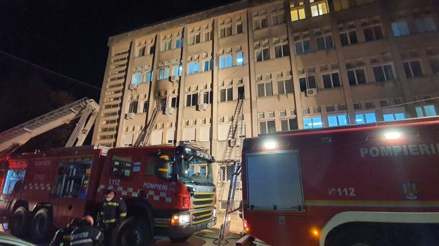 Celulă de criză la Ministerul de Interne: decizii de ULTIMĂ ORĂ ale autorităților privind incendiul din secția ATI a Spitalului Județean de Urgență Piatra Neamț