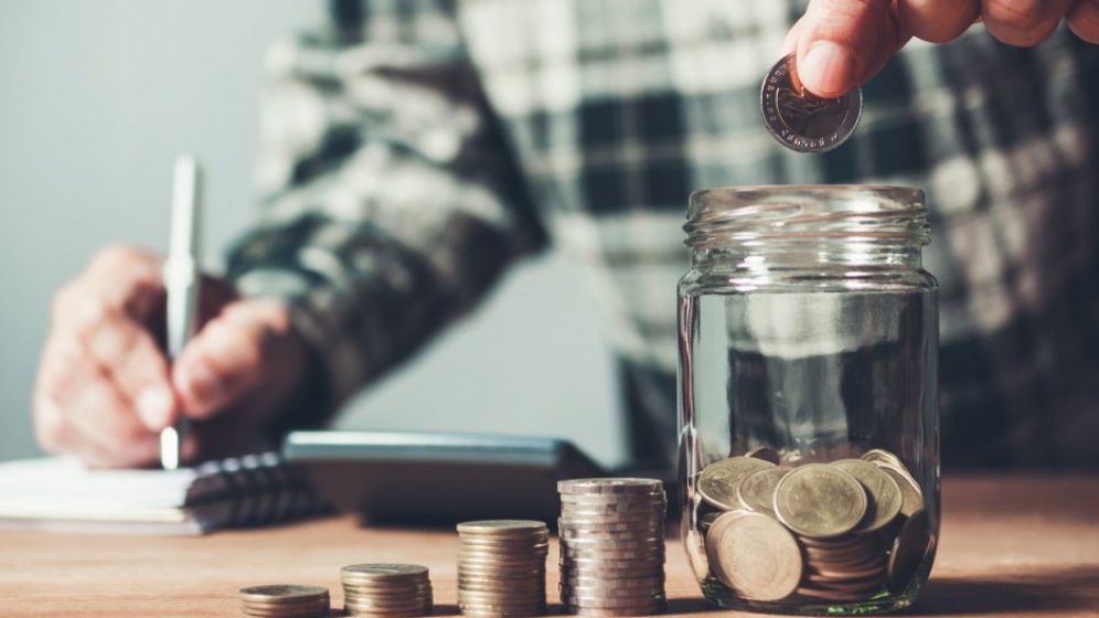 Câți ani trebuie să muncești pentru a cumpăra un apartament cu două camere în România