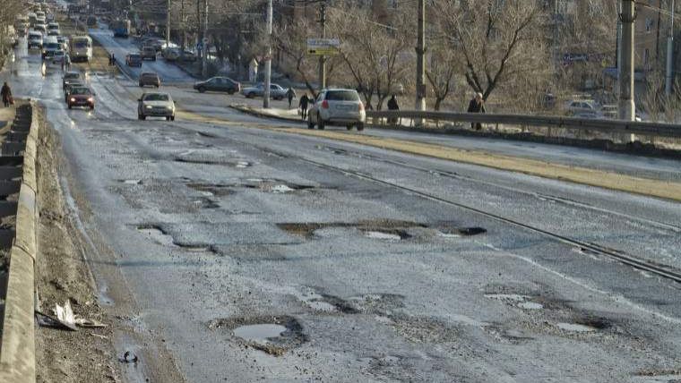 Ministerul Transporturilor nu are bani pentru reparatia gropilor. De ce suma am avea nevoie