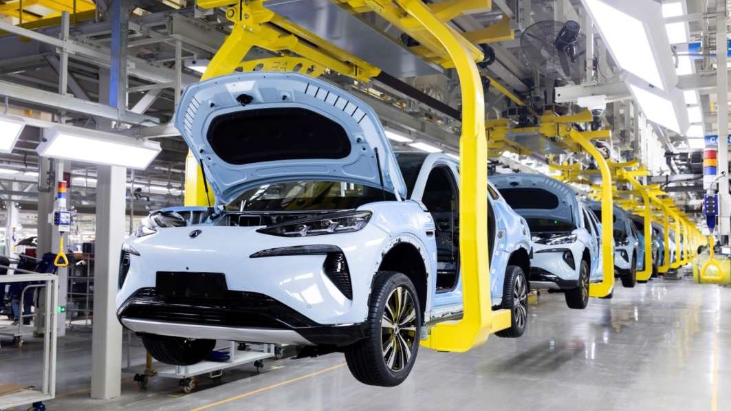 Taxele Bruxelles-ului prăbușesc vânzările de mașini electrice chinezești în Europa