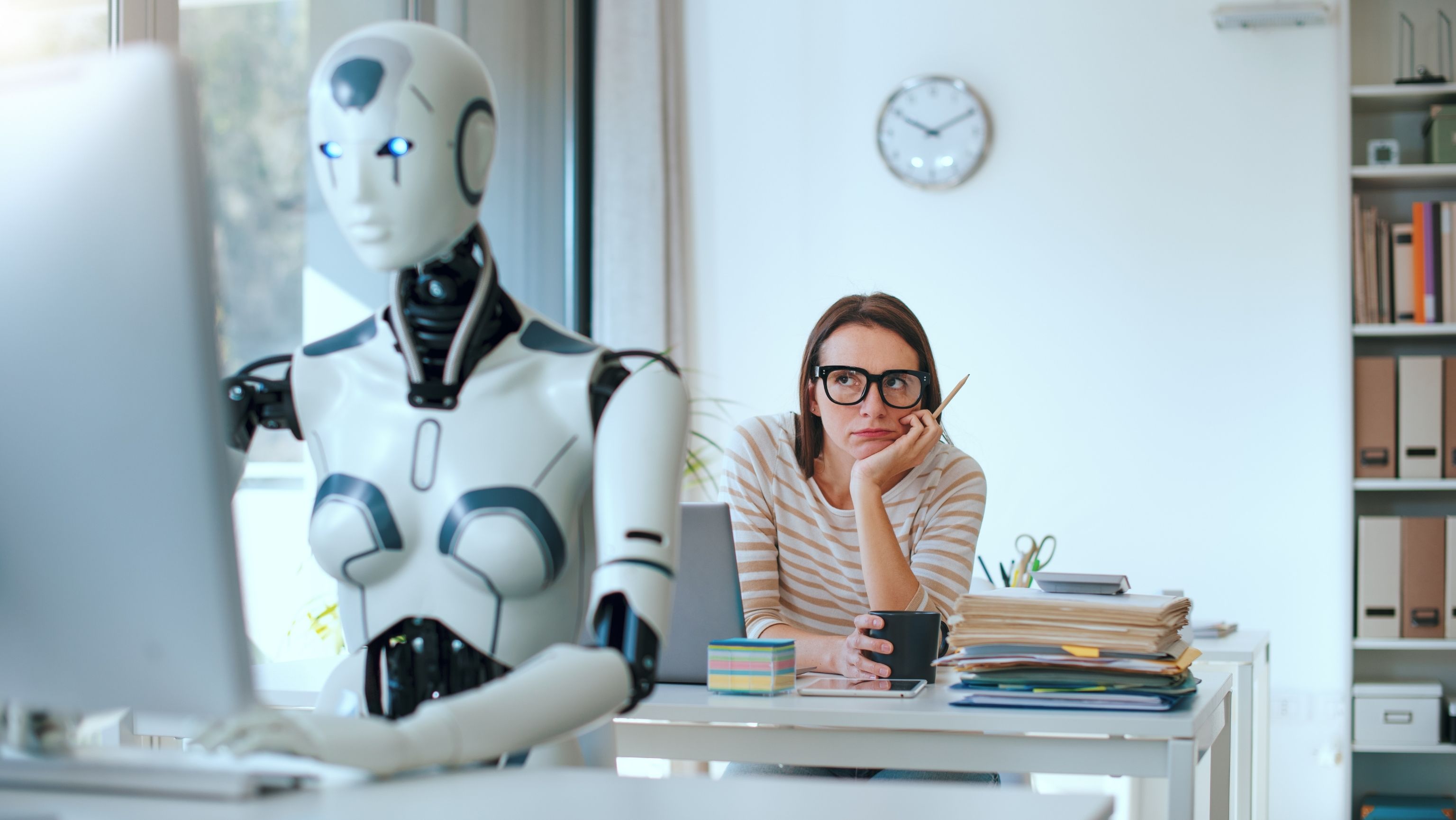 Testul suprem al tehnologiei: Jumătate dintre români nu știu dacă citesc un text scris de un om sau de AI. GEN Z, "nașul" inteligenței artificiale