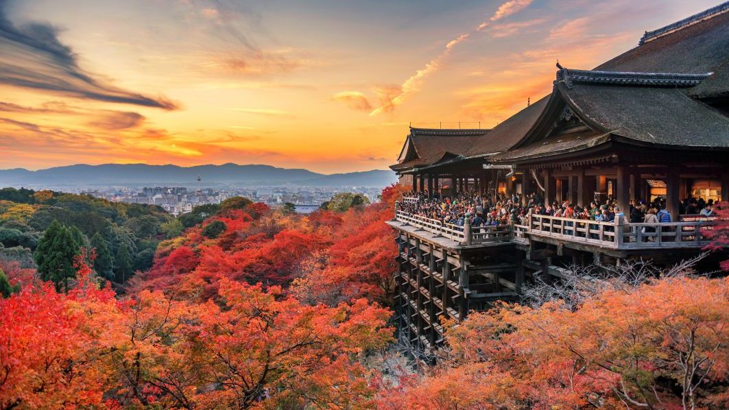 Pachetele turistice de tip circuit, în topul preferințelor românilor. SUA, Japonia și Peru, cele mai căutate
