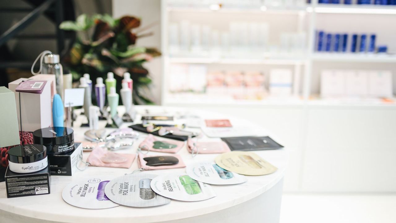 Românii, dispuși să cheltuiască tot mai mult pentru frumusețe: cum va arăta piața de beauty în 2030