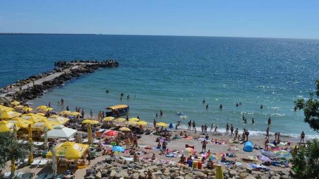 FPTR: Peste 1 milion de turisti romani si straini si-au facut vacantele pe litoral