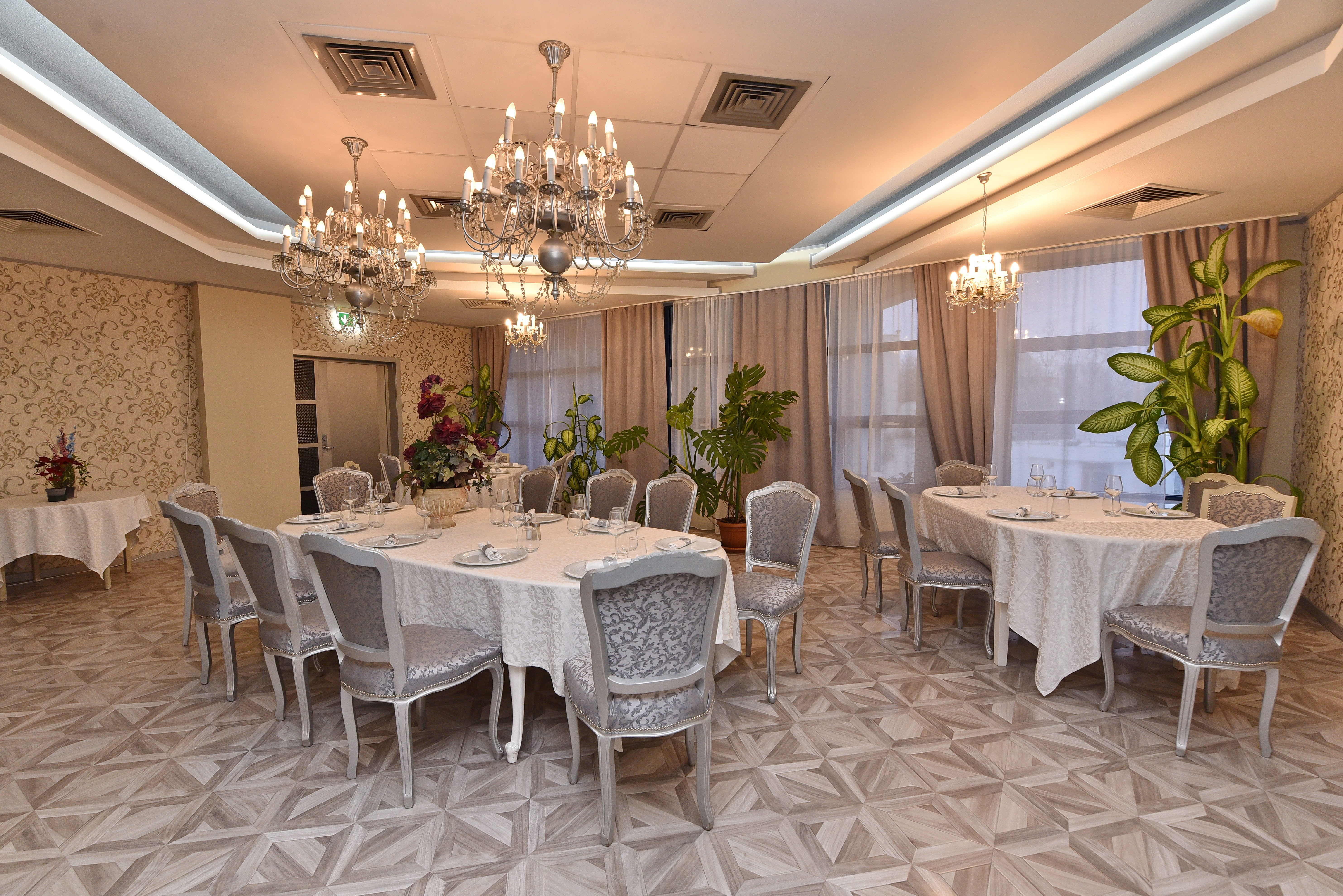 [FOTO] Hotelul Continental Forum din Oradea, redeschis după o investiție de 4 milioane de euro - Poza 10