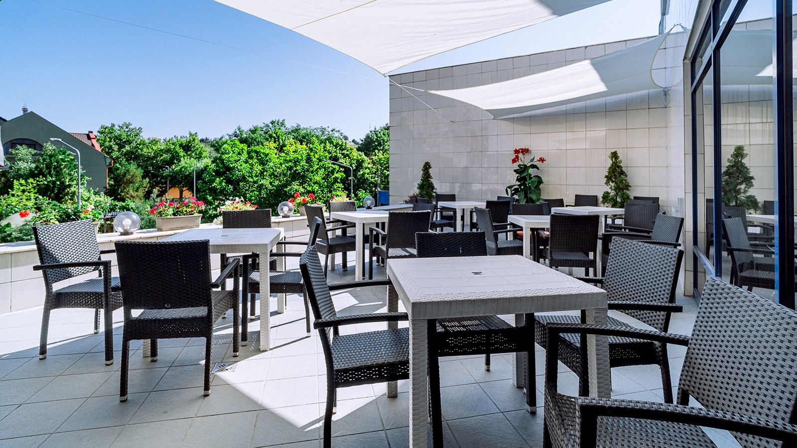 [FOTO] Hotelul Continental Forum din Oradea, redeschis după o investiție de 4 milioane de euro - Poza 9