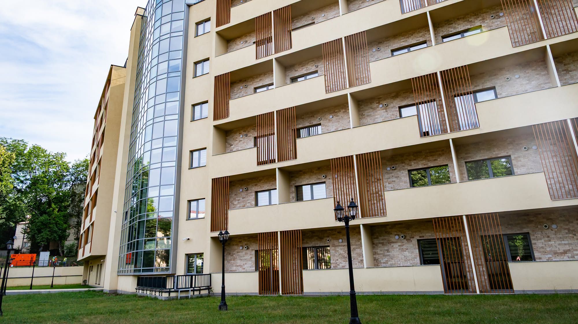 FOTO | Peste 1.100 de locuri noi de cazare pentru studenți: în ce orașe deschid cămine două mari universități
