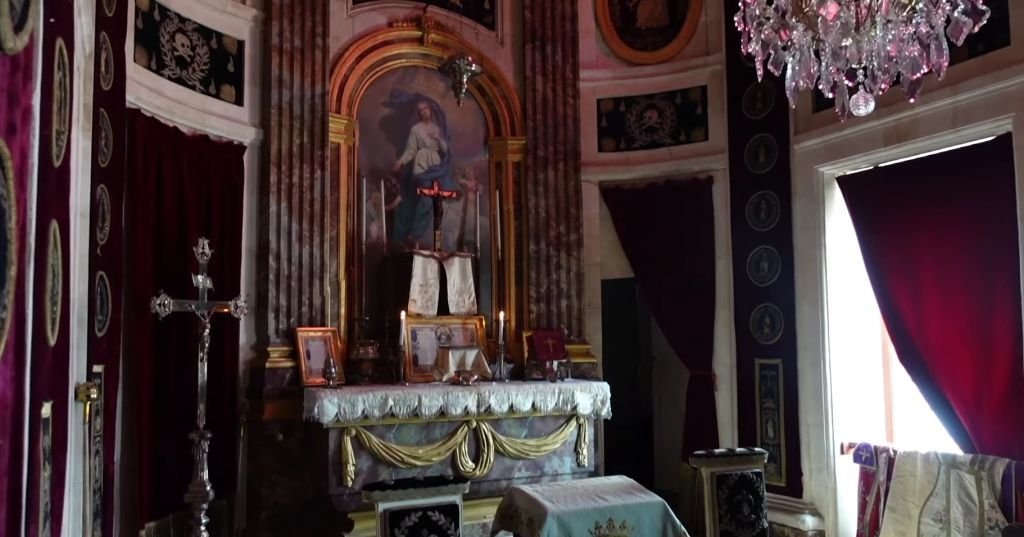 Cum arată una dintre cele mai mari și scumpe locuințe din lume, evaluată la 1 miliard de dolari - Imagine 15