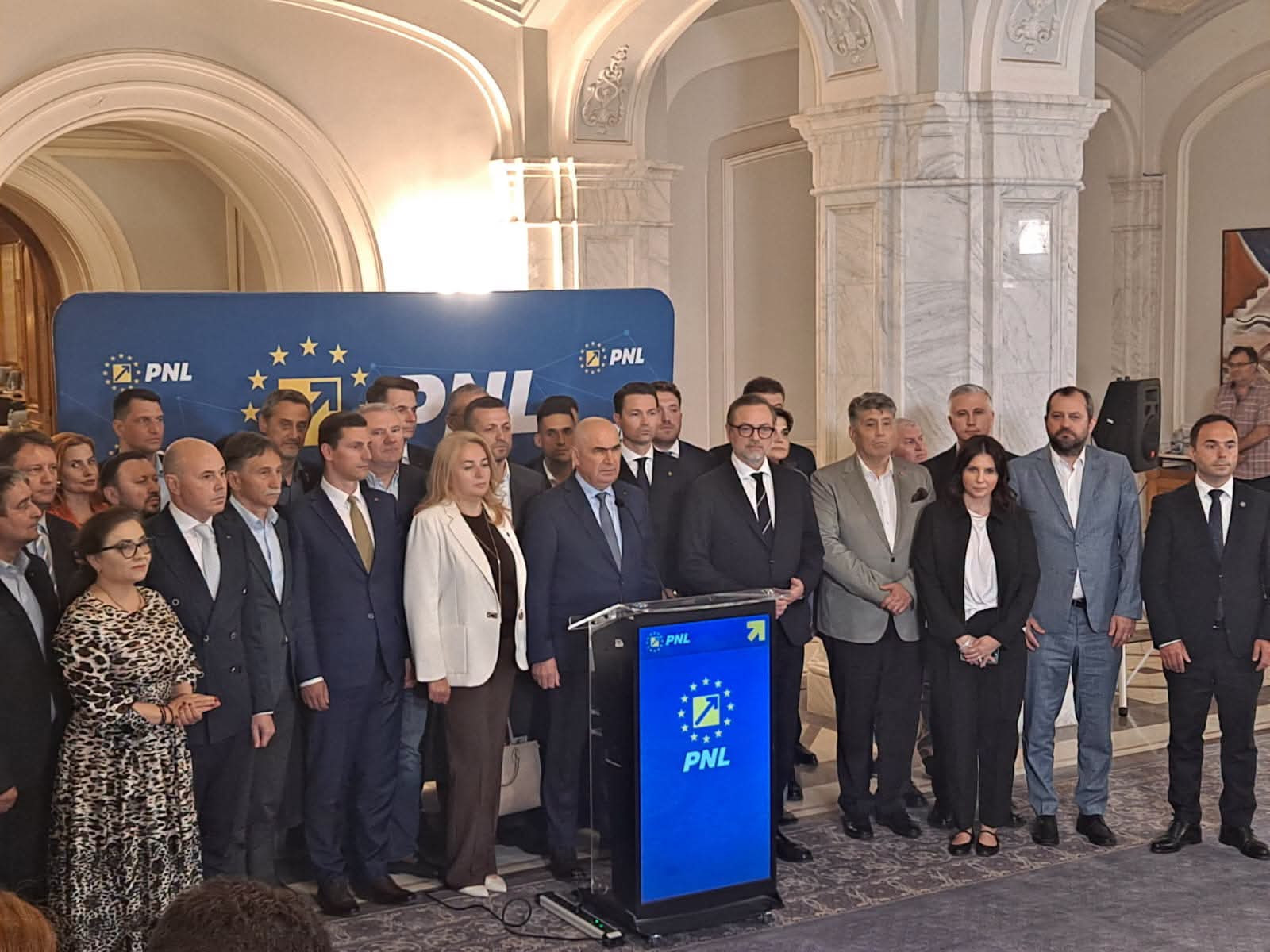 Cum ar urma să arate PNL după Congresul de mâine: lista scurtă a lui Bolojan