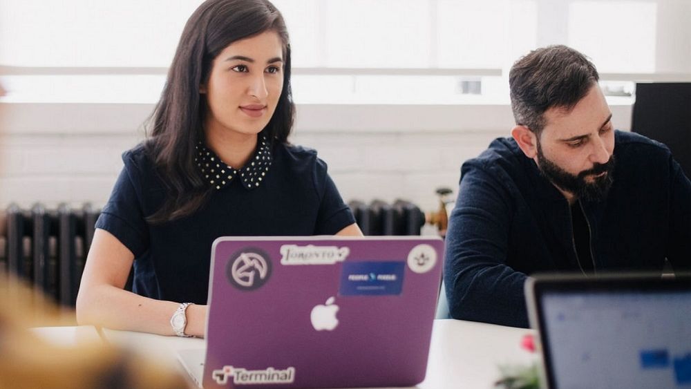 Managerii încă nu rezonează cu tinerii din Gen Z: Îi angajează, dar îi dau afară după scurt timp