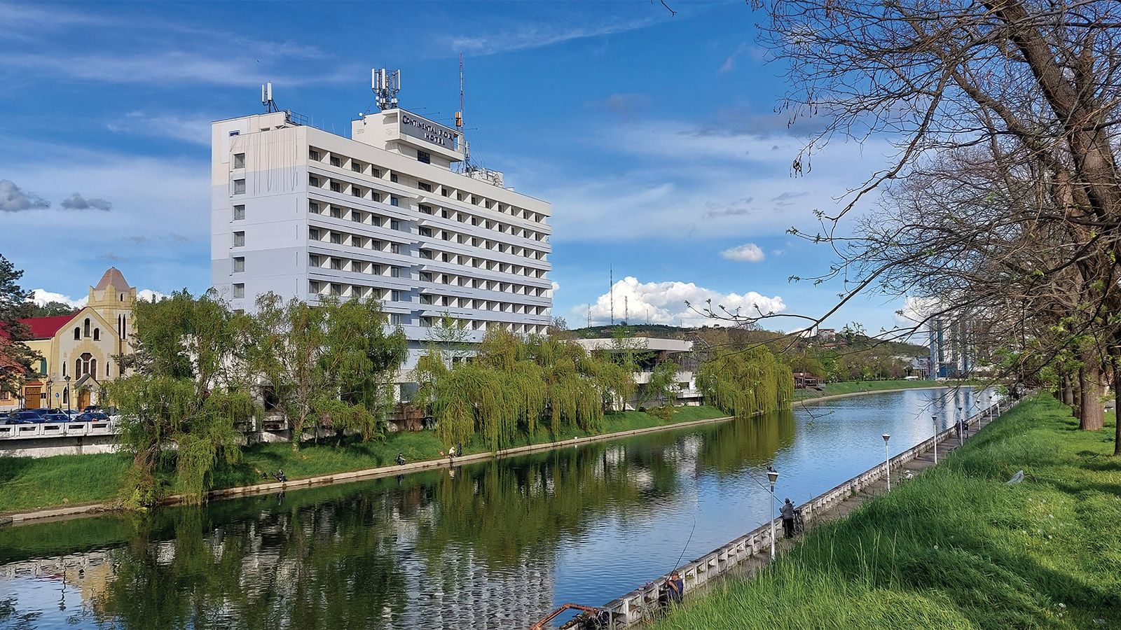 [FOTO] Hotelul Continental Forum din Oradea, redeschis după o investiție de 4 milioane de euro