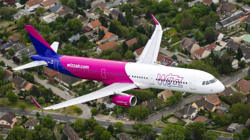 Wizz Air renunță la plățile cash în toate zborurile sale. Când intră în vigoare schimbarea