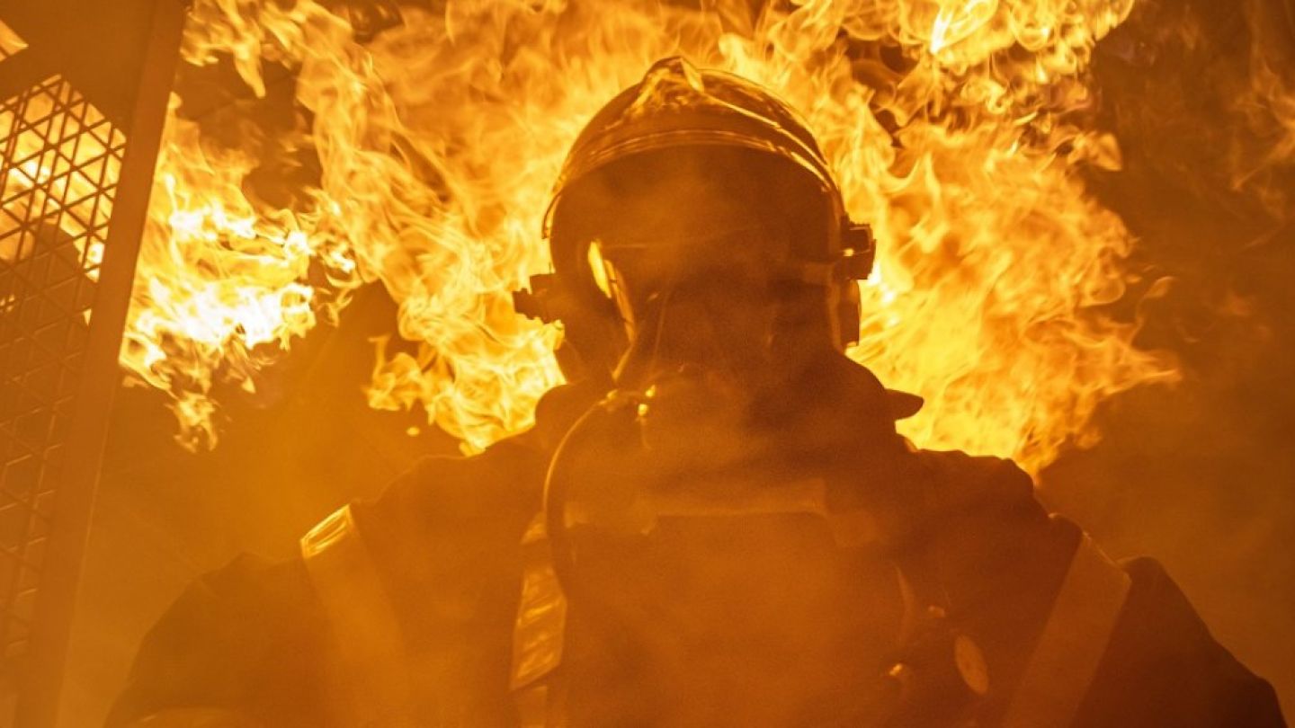 Poza pentru articolul Cod ROȘU de incendii în Valencia: MAE îi avertizează pe românii care călătoresc în Spania