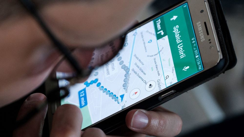 S-a lansat SeeYou, aplicația web ce face orașul mai accesibil pentru nevăzători