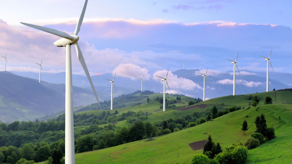 Cât trebuie să crească investițiile în energia verde pentru a stopa schimbările climatice