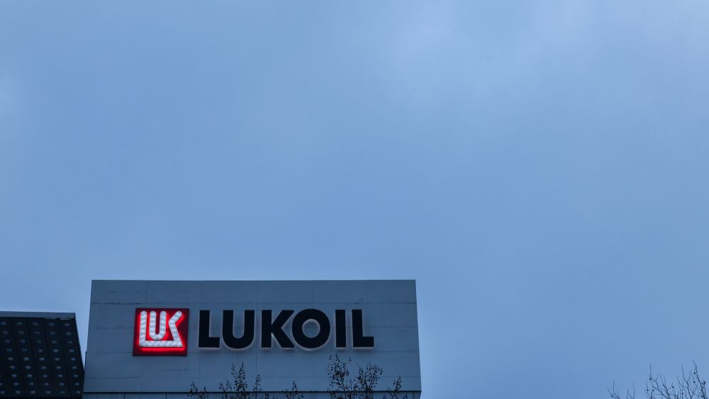 Lukoil ar putea investi un miliard de euro pentru o noua unitate de productie la Burgas