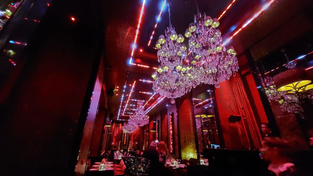 În București ca la Monaco. Cum arată cel mai nou hotel de lux din Capitală, care aduce în premi - Imagine 64