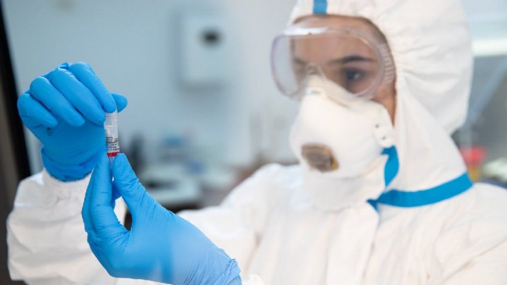 Camera Deputaților a adoptat un proiect care acordă drepturi speciale personalului medical implicat în lupta COVID-19