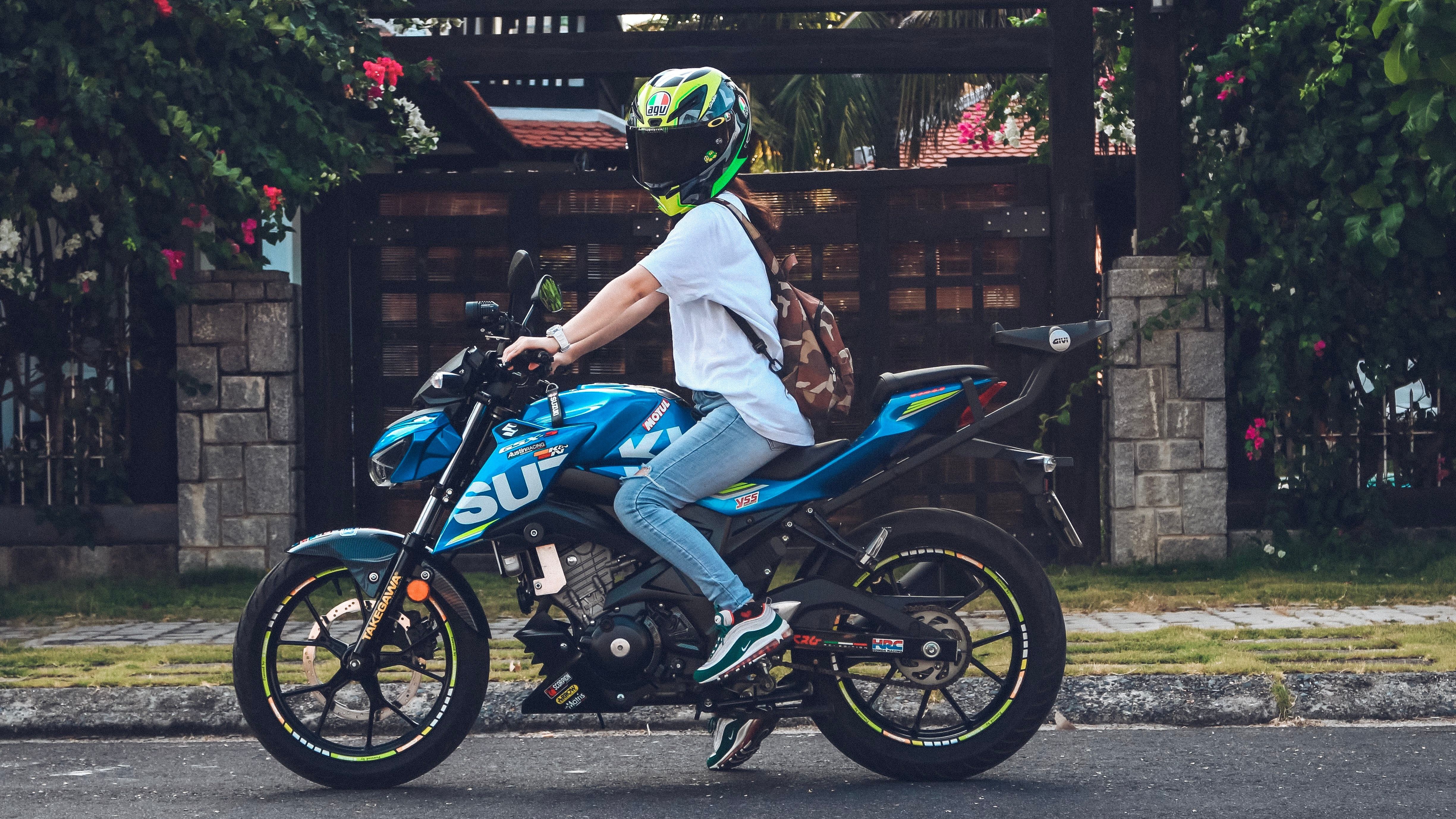 APIA: Noile motociclete si mopede care vor fi omologate de la 1 ianuarie trebuie sa indeplineasca norma de poluare Euro 5