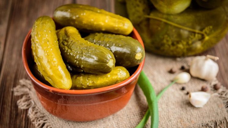 Sondaj Provident: Muraturile si gemurile sunt printre principalele produse de pe lista de cumparaturi a romanilor in aceasta toamna