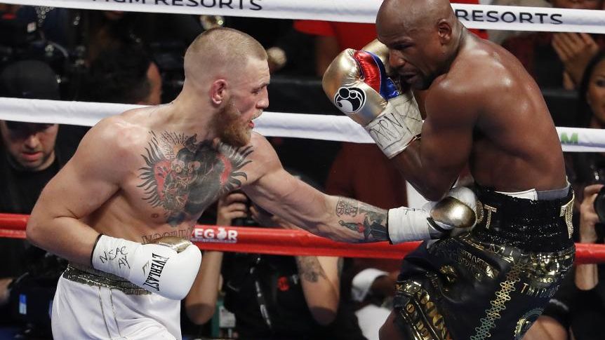 Floyd Mayweather l-a invins pe Conor McGregor prin KO tehnic in repriza a zecea, in meciul care a generat 500 milioane dolari pay-per-view si 70 milioane dolari din incasari