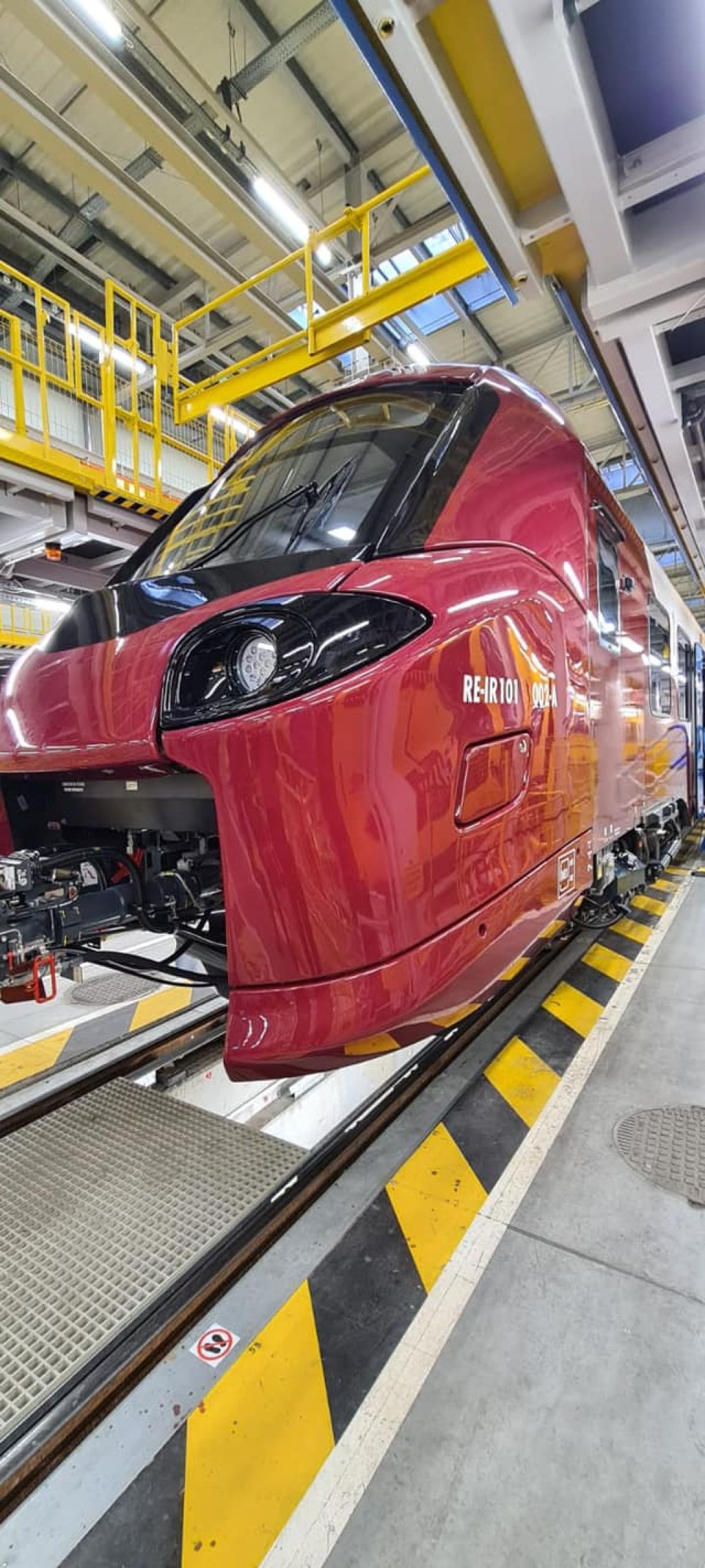 Rama electrică ALSTOM, primul tren nou cumpărat de România de 20 de ani încoace, a ajuns în ța - Imagine 13