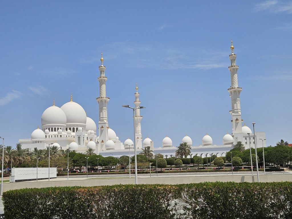 Abu Dhabi - Imagine 65