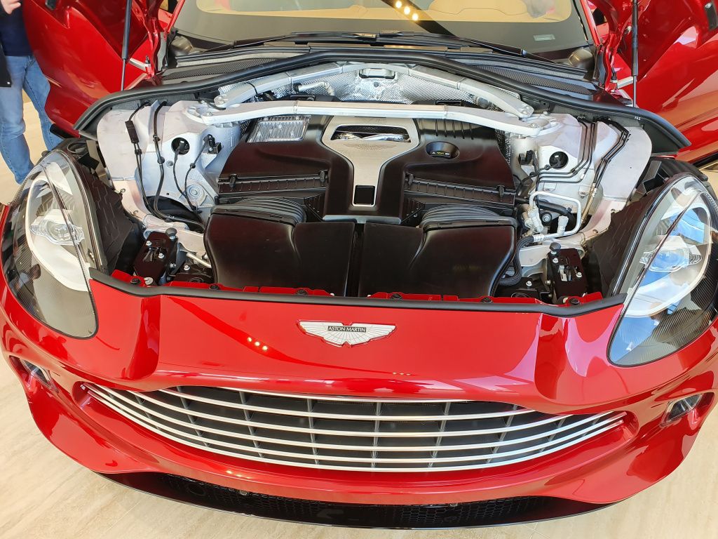 Aston Martin DBX - Imagine 21