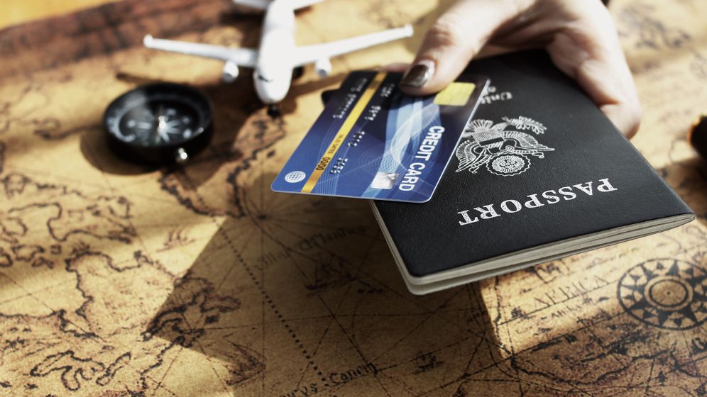 BT Flying Blue, cardul care te ajută să strângi mile pentru bilete de avion reduse sau gratuite