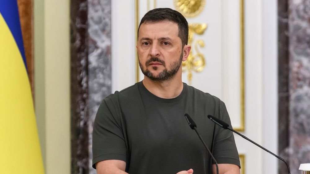 Zelenski, prezent la Paris la reuniunea liderilor europeni de joi