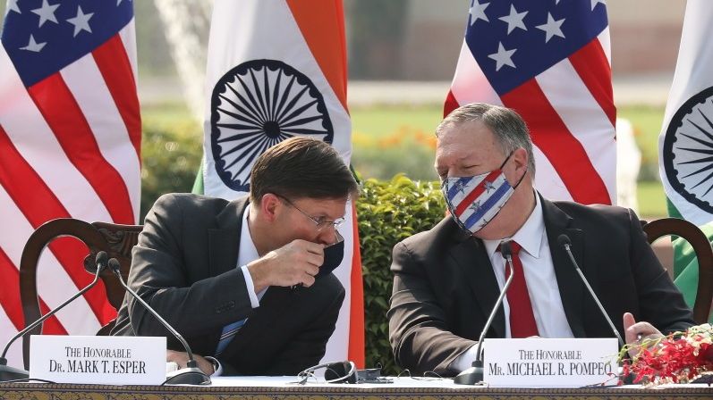 Donald Trump l-a concediat pe Mark Esper, ministrul Apărării, pe Twitter