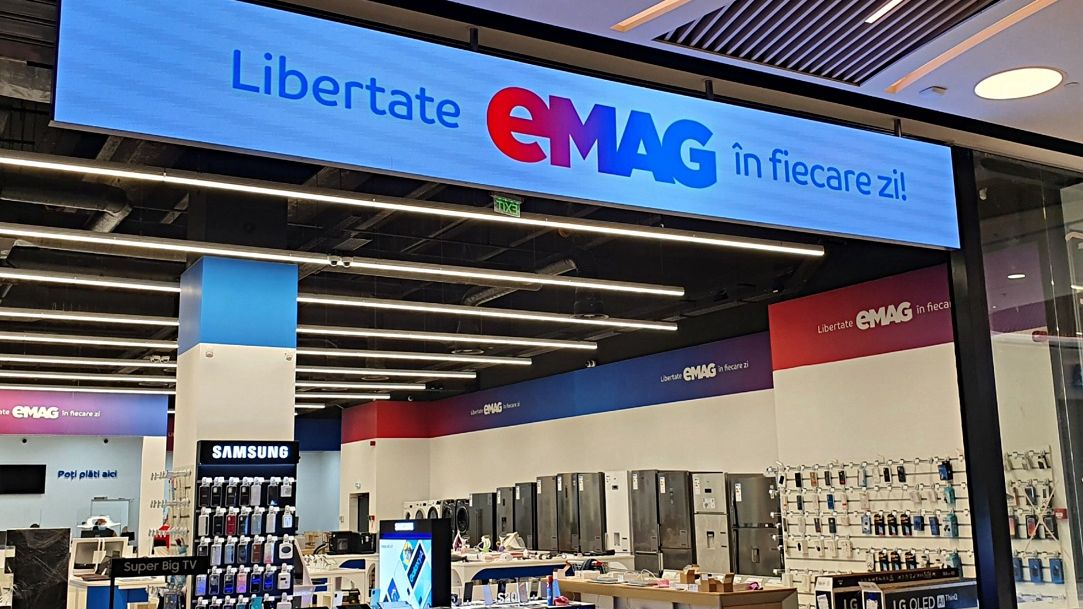 eMAG introduce o taxă pentru fiecare comandă făcută de clienți: cât vei plăti