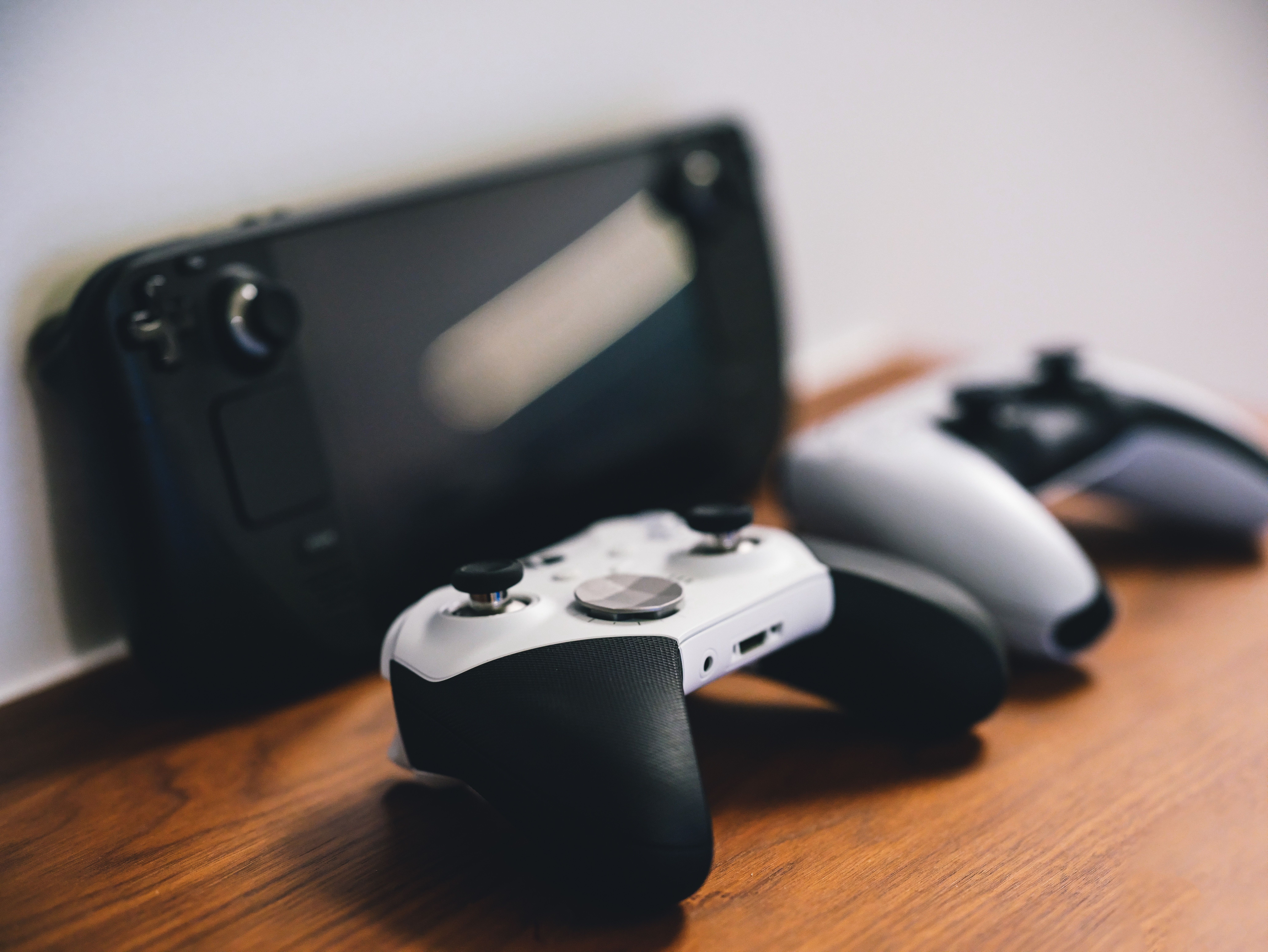 Adevăratul motiv pentru care gamerii locali se refugiază în lumile digitale în fiecare sezon de sărbători