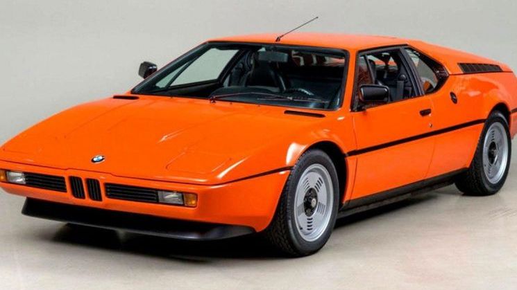 Cat ai plati pe un BMW M1 cu doar 14.000 de km la bord?