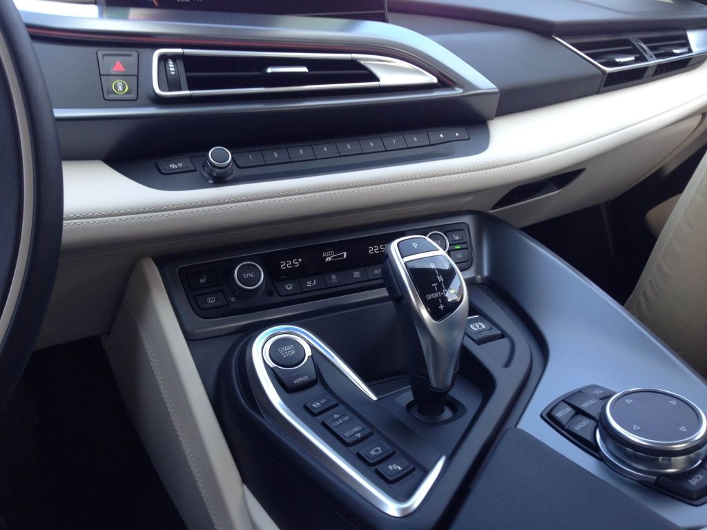 BMW i3 si i8 - Imagine 7