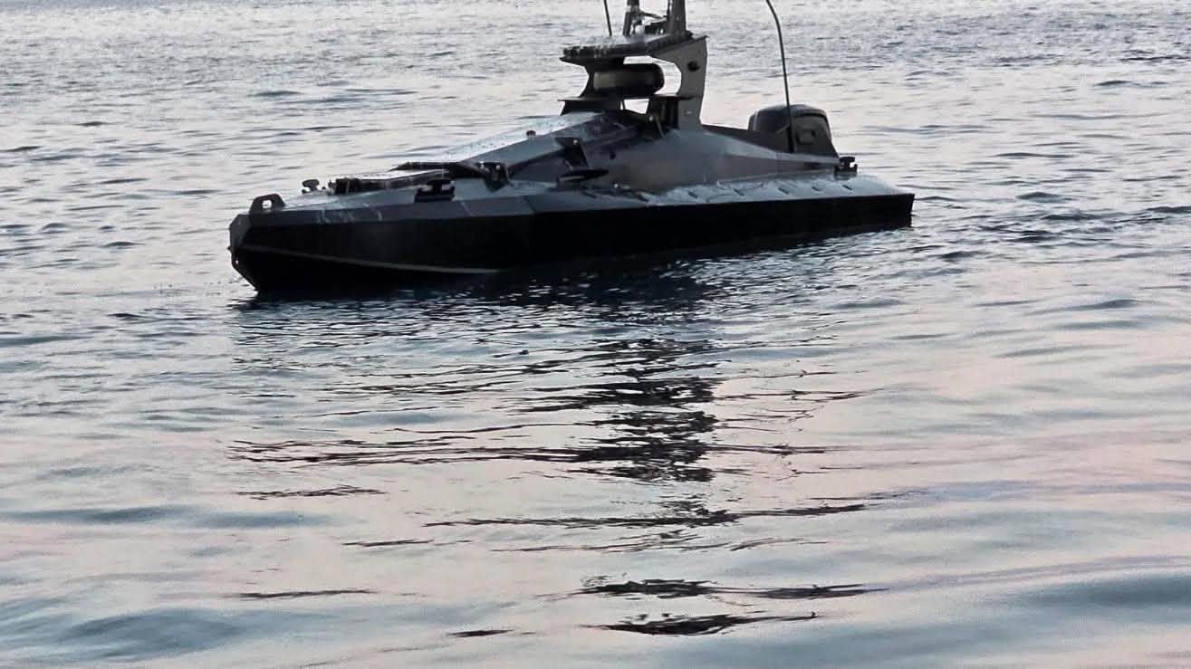 Dronă marină încărcată cu explozibil, distrusă de un F-16 românesc în apropierea platformei Neptun Deep. Anunțul lui Radu Miruță