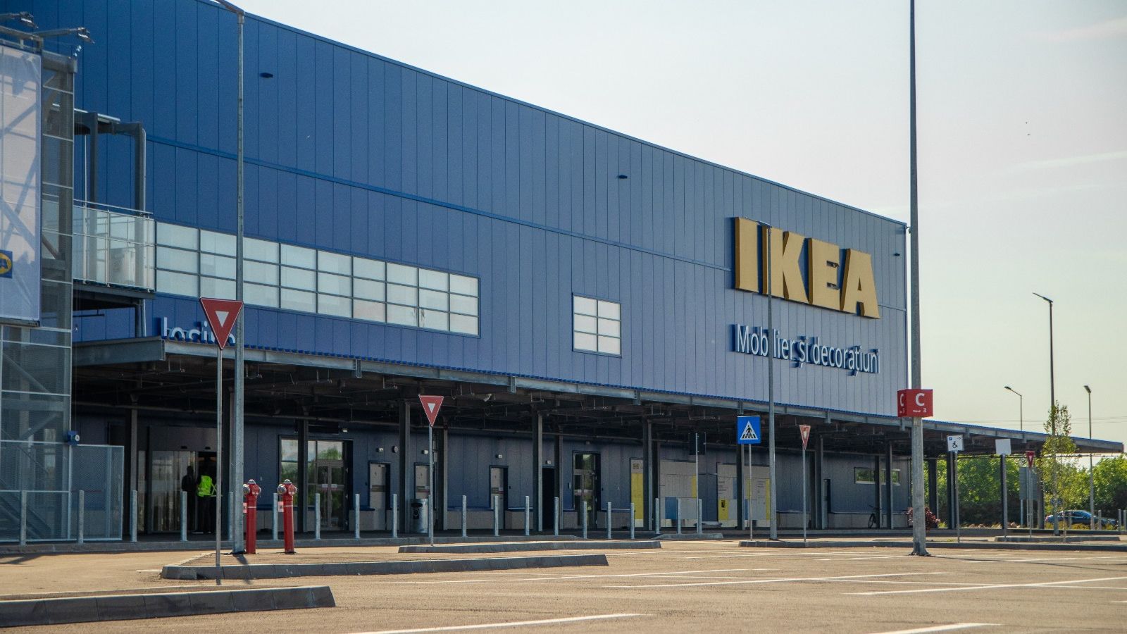 Vânzările IKEA, pe plus față de anul anterior. Rețeaua de magazine promite în continuare reduceri la produsele preferate de români